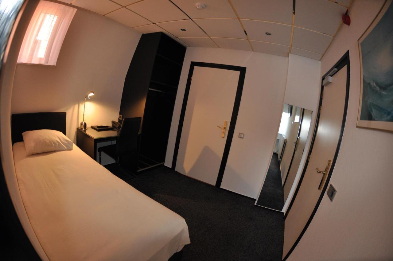 Budget Hotel Le Beau Rivage Middelburg Eksteriør bilde